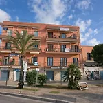 Hotiday Aparthotel